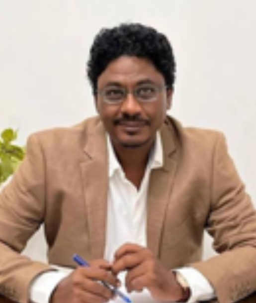 الوافي في تاريخ المسرح في السودان جمعه وأعده: د. يوسف عايدابي